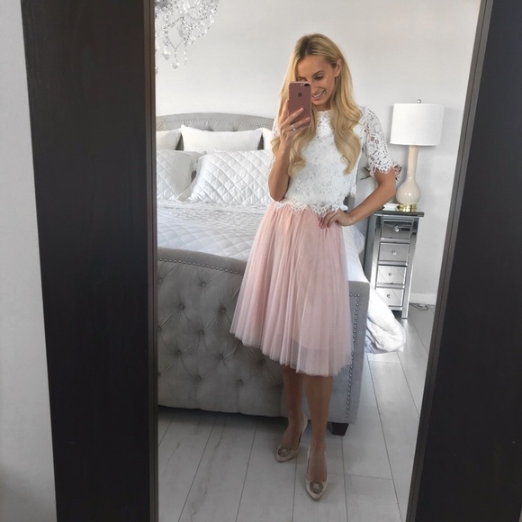 Blush / Pink Tulle Skirt With Elastic Band - Picture 6 of 8